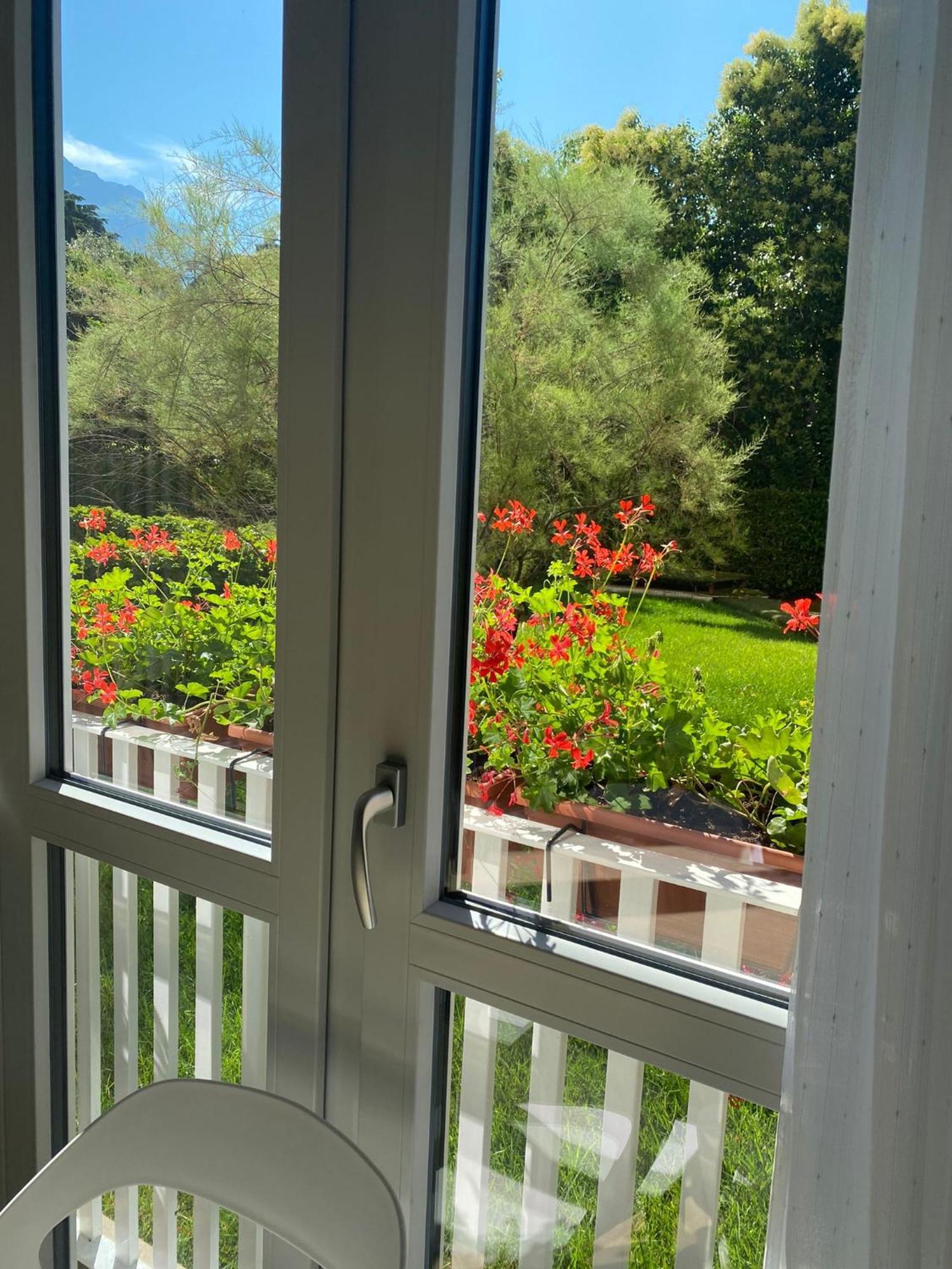 Apartament Casa Corso Matteotti 16 Lecco Zewnętrze zdjęcie